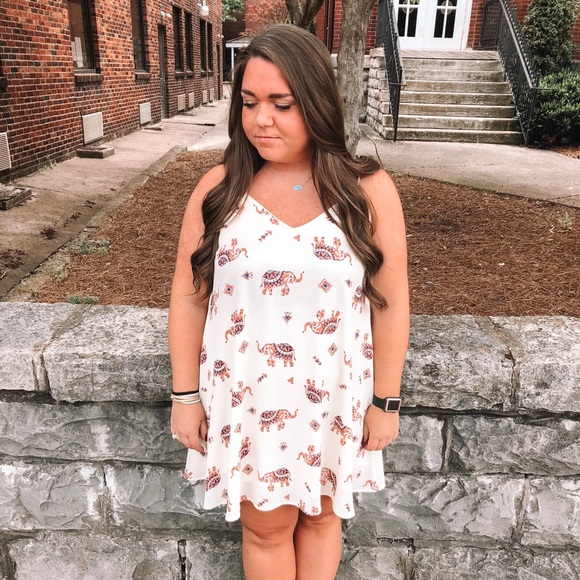 Elephant Dress with pockets - Picture 1 of 1